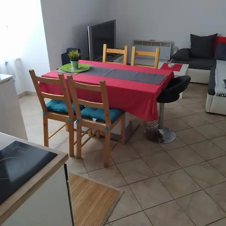 Central Fresh Apartman